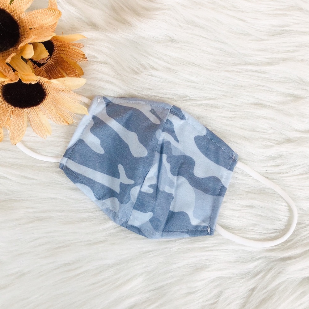 1/$13❗️2/$24❗️3/$33‼️Gray camo face mask - mask
